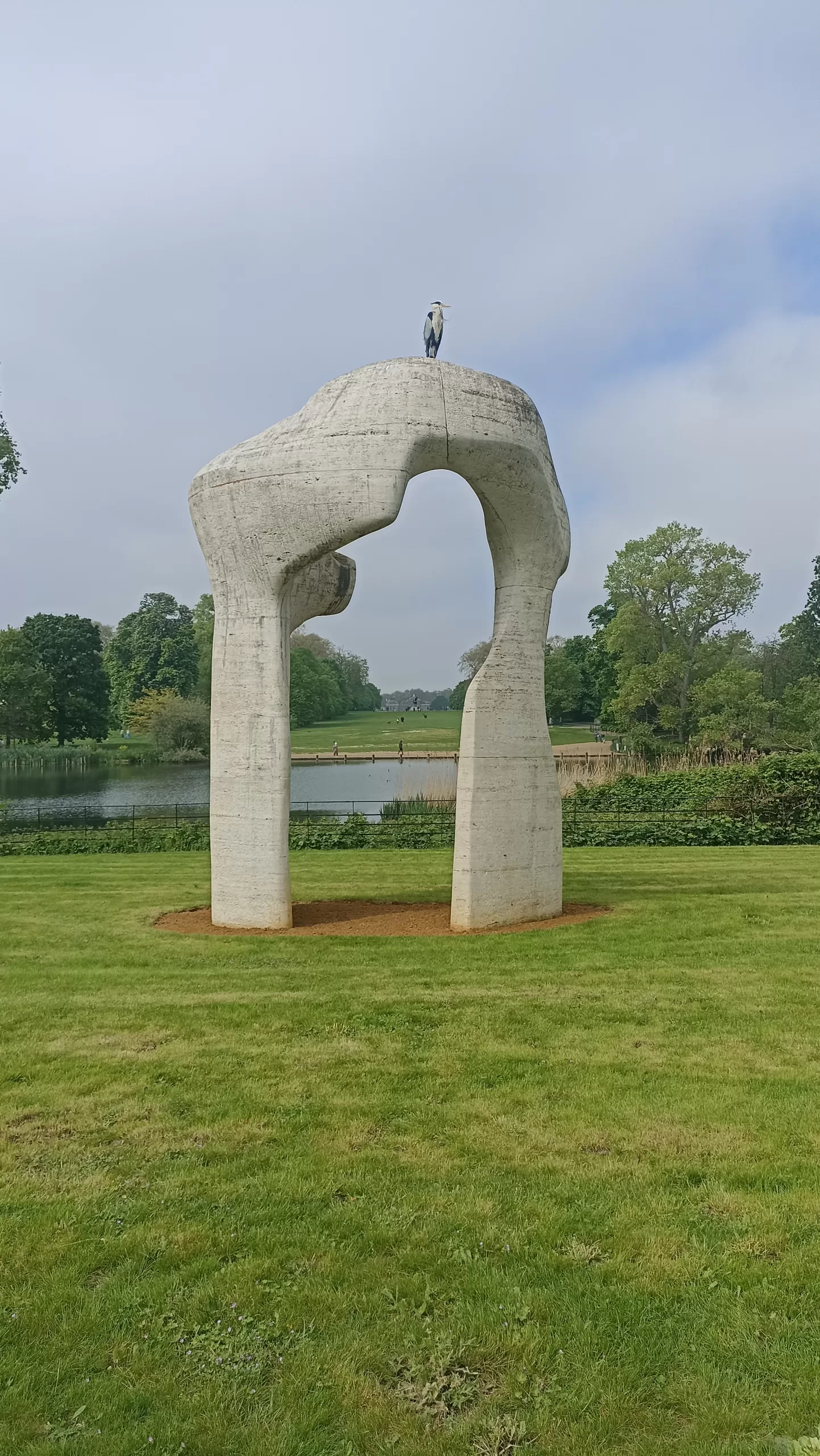 The Arch by Henry Moore, Kensington Gardens